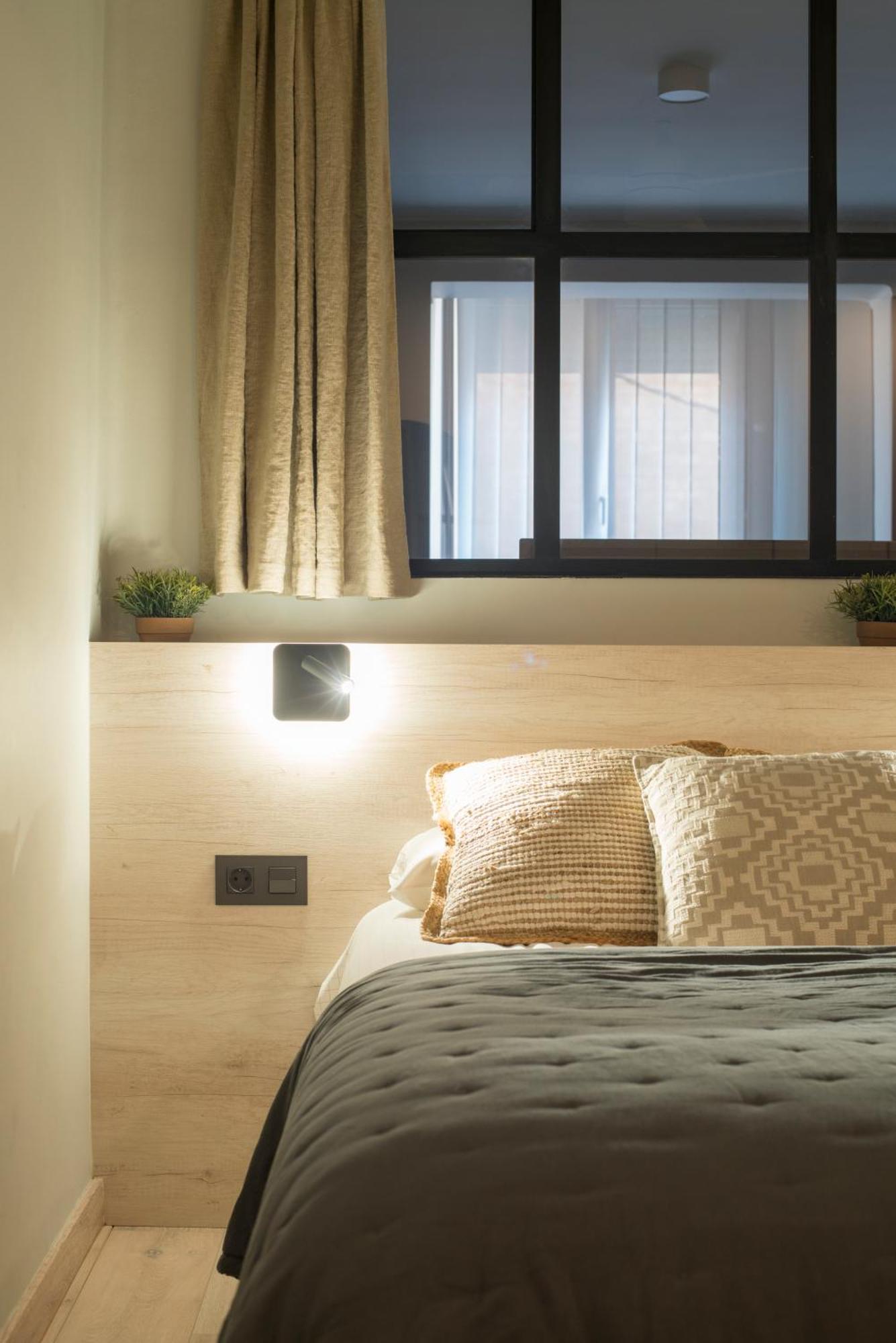 Apartaments Turistics Cardona III Экстерьер фото